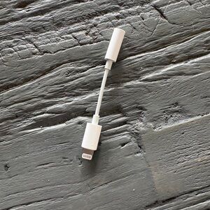 ❤️ 10 for $10, or 5 for $5❤️ Lightning to 3.5mm Headphone Adapter, Apple. 🍏